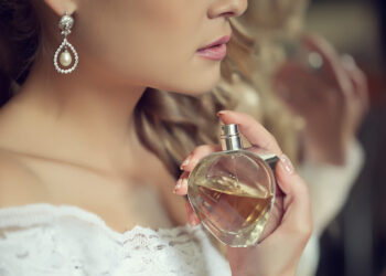 Fragrances That Make Women Feel Beautiful