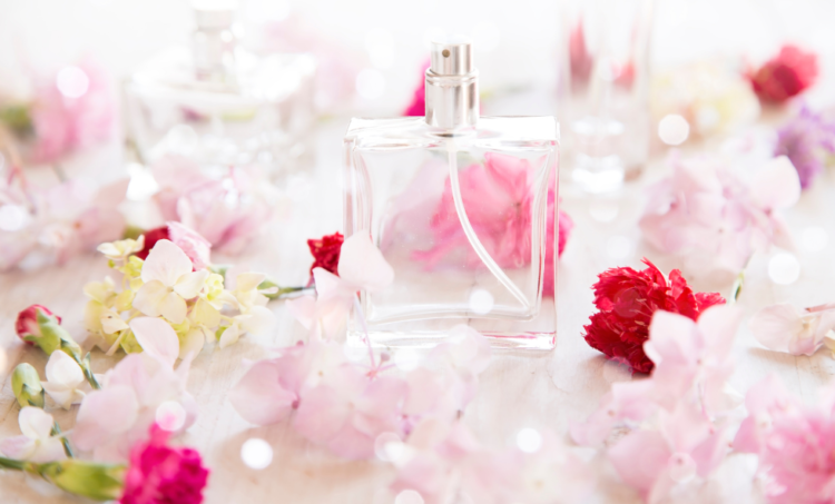 The-Magical-World-of-Mood-Lifting-Perfumes-Aromazine